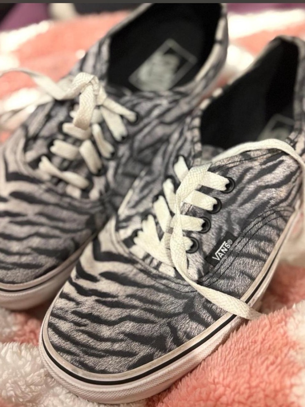 Vans Zebra-Pattern Canvas Low-Top Sneakers - Black & White